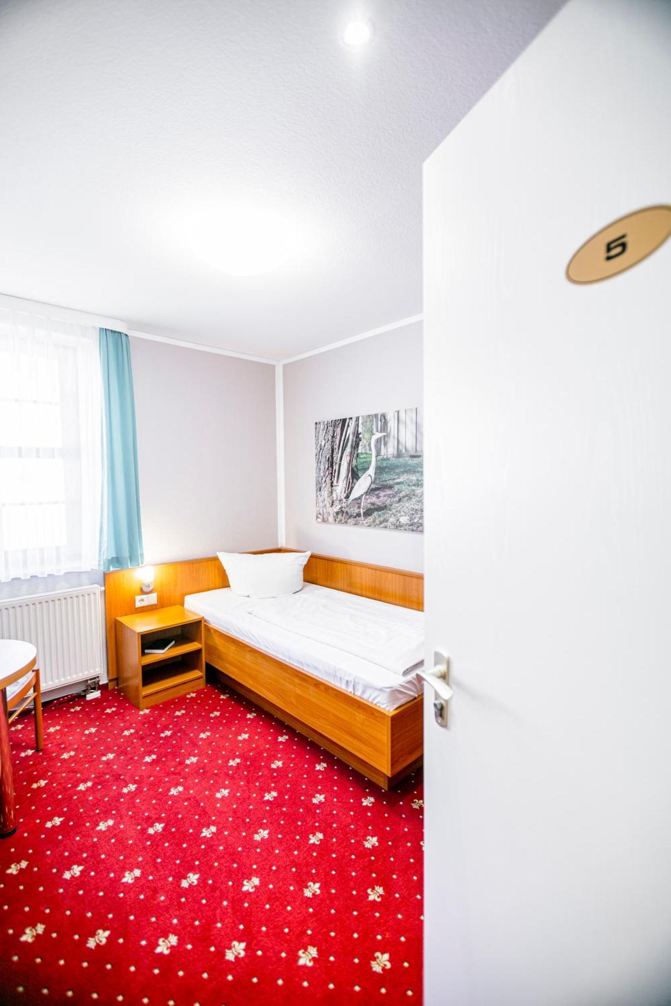 Hotel Zum Goldenen Loewen Peitz Esterno foto