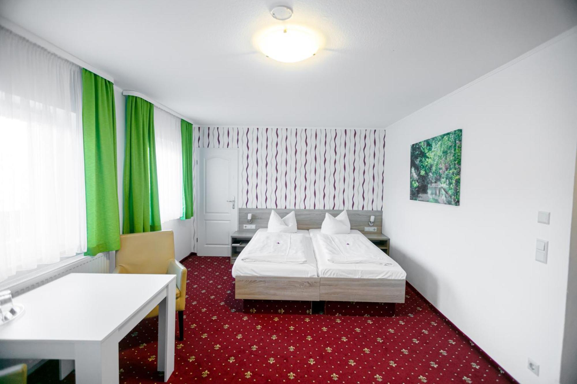 Hotel Zum Goldenen Loewen Peitz Esterno foto