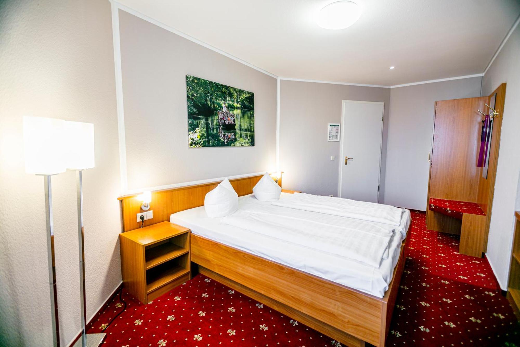 Hotel Zum Goldenen Loewen Peitz Esterno foto